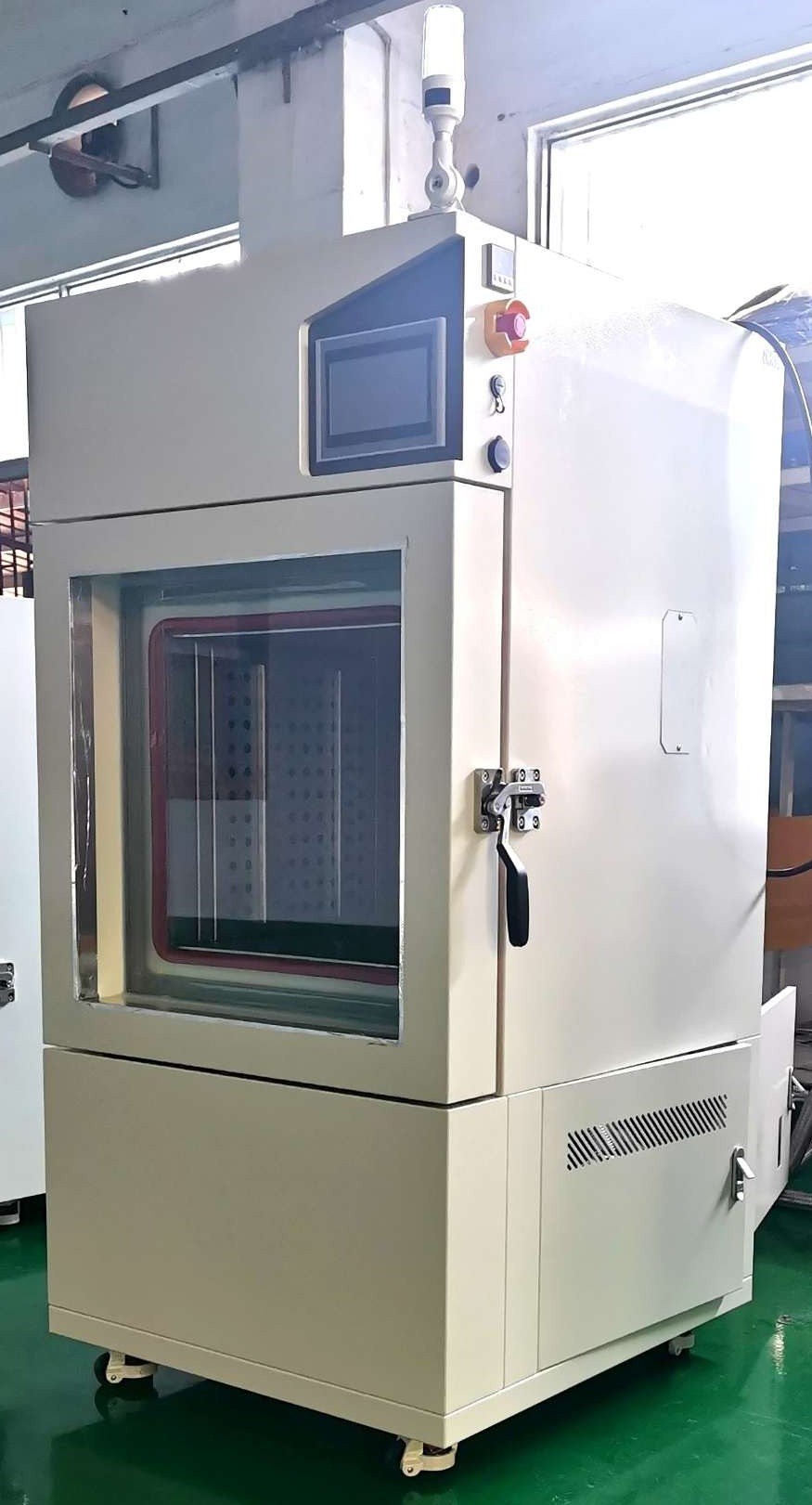 Custom Large-view Environmental Chamber